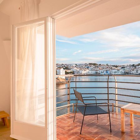 Appartamento Precioso ático con increíbles vistas al mar Cadaqués Esterno foto